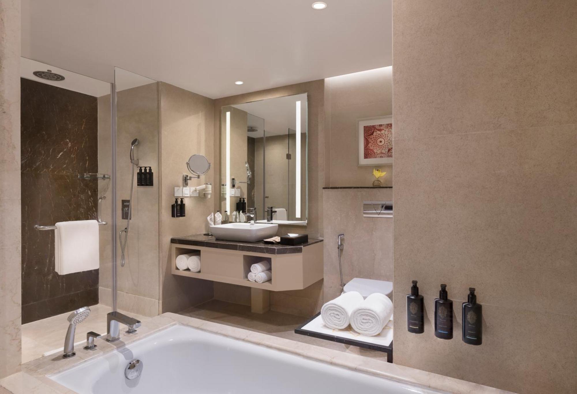 Grand Mercure Agra - An Accor Brand Hotel 5*